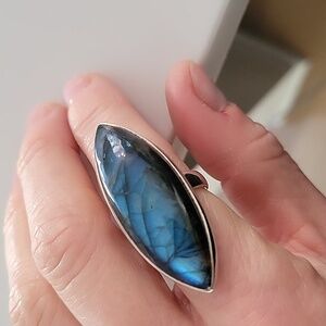 Sterling silver and labradorite ring